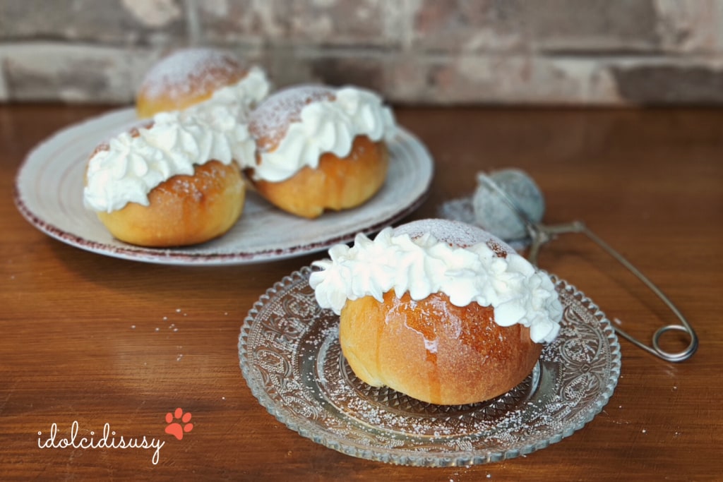 idolcidisusy maritozzi with cream