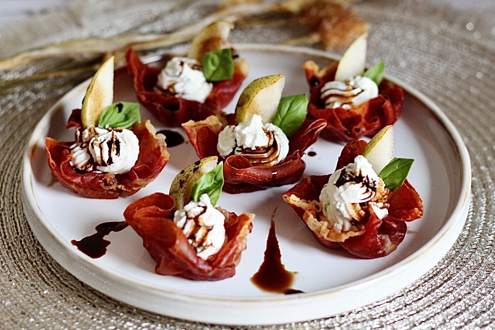 Prosciutto Crudo Parcels, How to Impress at the Table