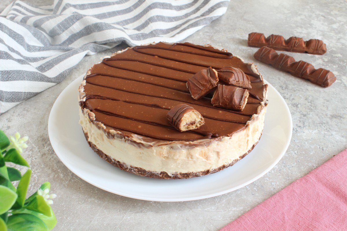 KINDER BUENO CHEESECAKE