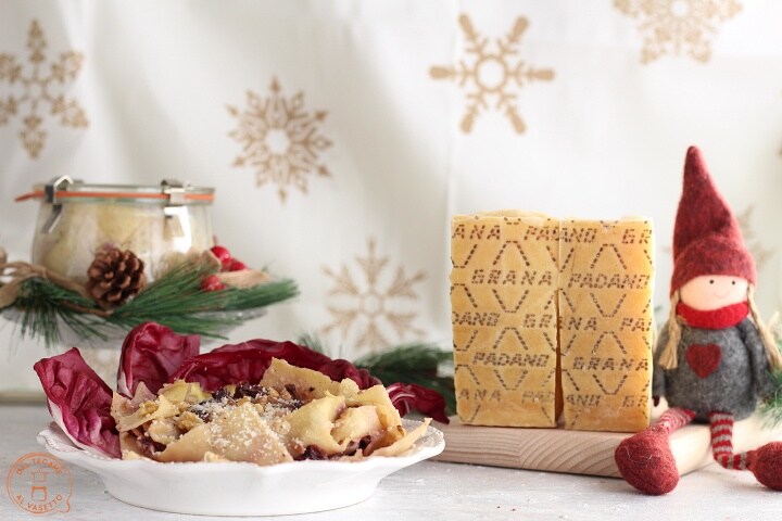Lasagna with Grana Padano Dop Cream and Radicchio in Jar Cooking
