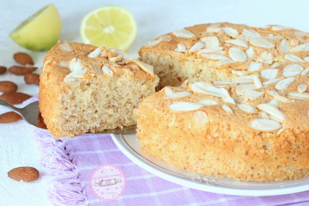 lemon and almond cake