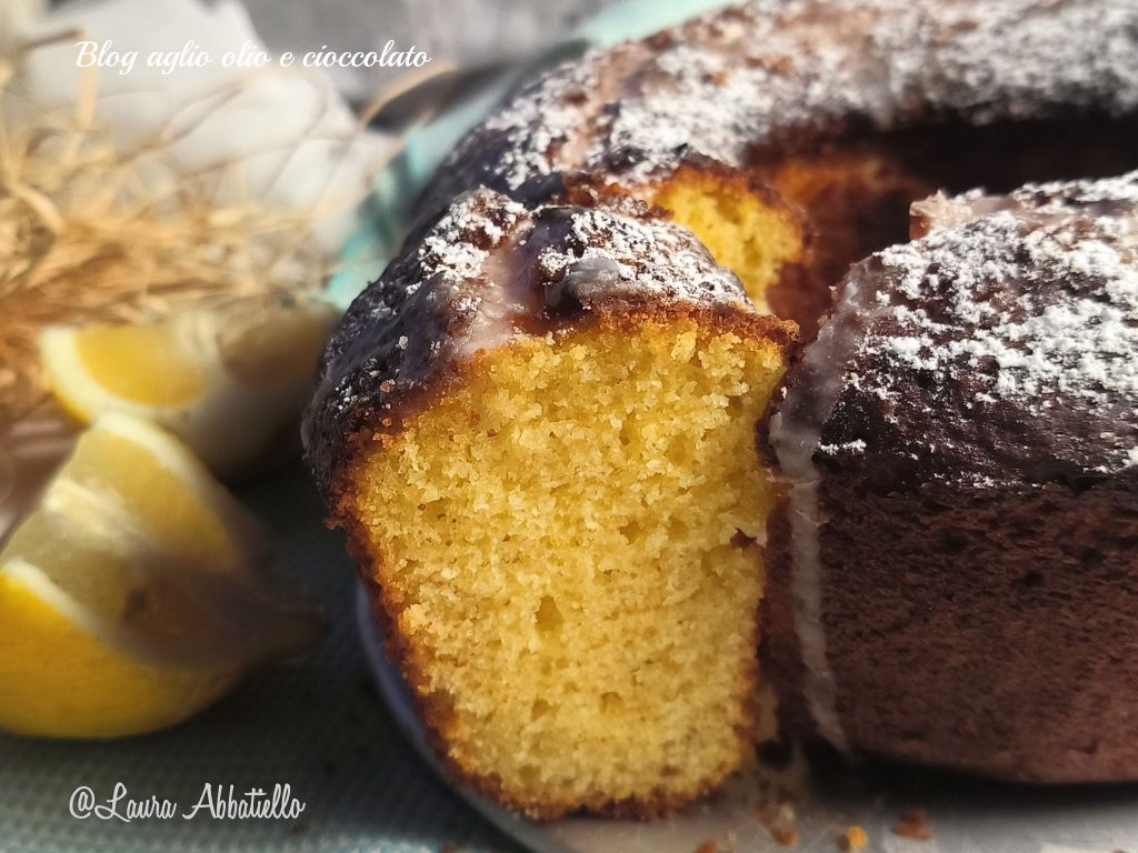 Lemon juice cake without kneading all in a bowl soft and moist until the last bite, a dessert with lots of lemon juice