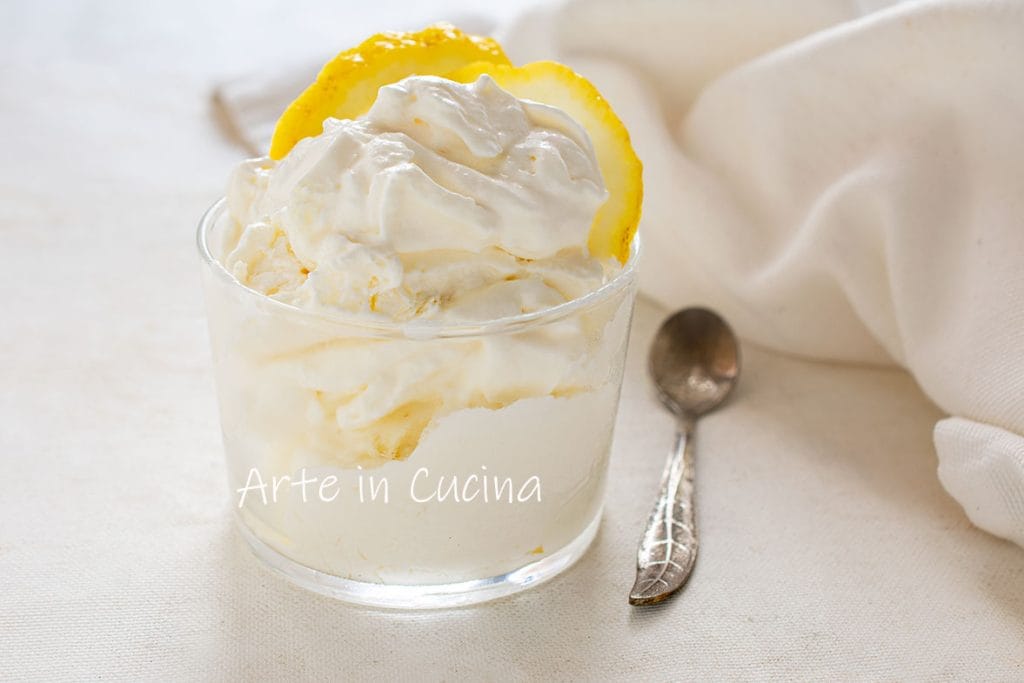 Lemon SPUMONE Dessert in a Glass