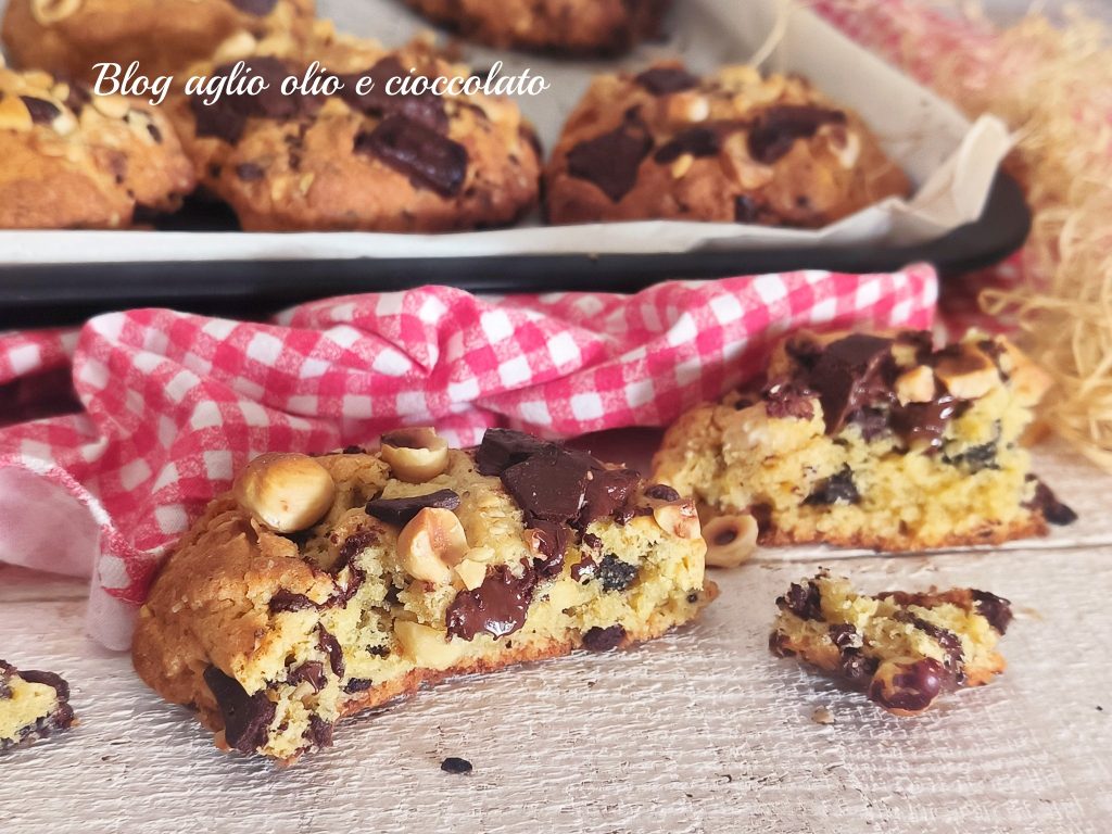 Levain cookies: the famous soft and thick New York cookies