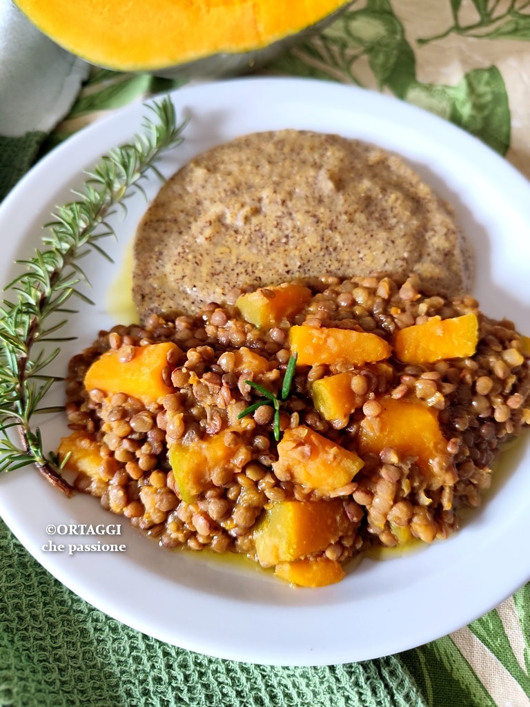 light pan-fried pumpkin and lentils