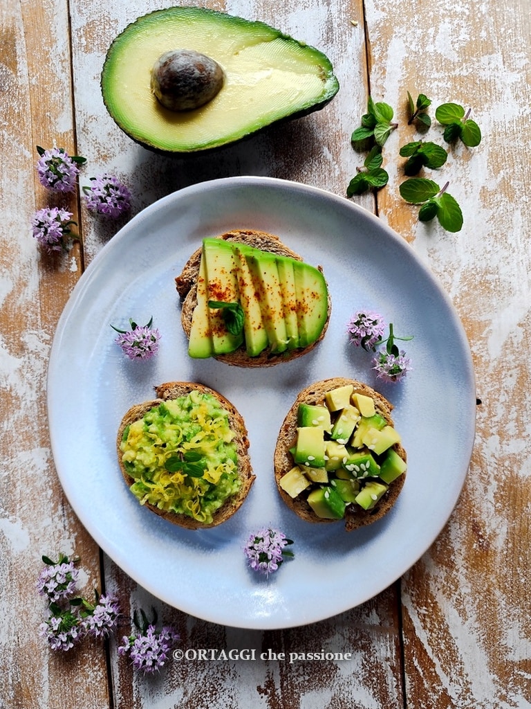light vegan avocado toast - without eggs and salmon