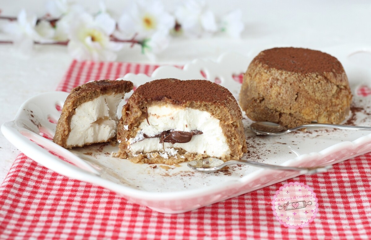 LITTLE CAKES WITH MASCARPONE with a sweet Nutella heart