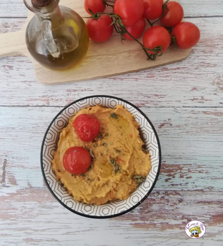 TOMATO AND OREGANO HUMMUS