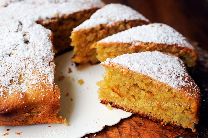Matilde cake with almonds and hazelnuts without butter