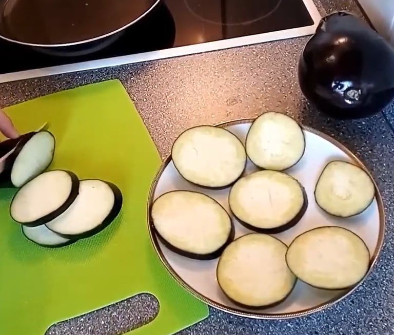 sliced eggplants