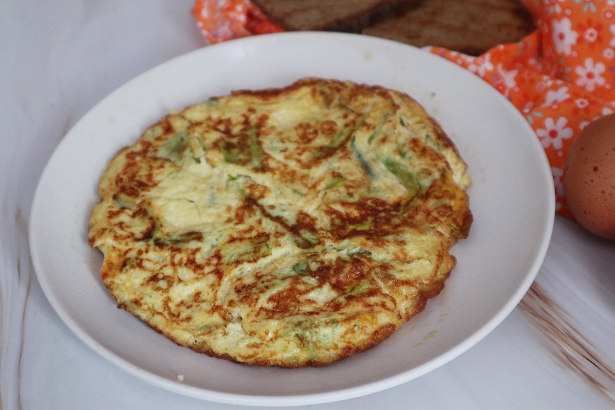 Mini Omelette with Quick Cheese and Zucchini Flowers