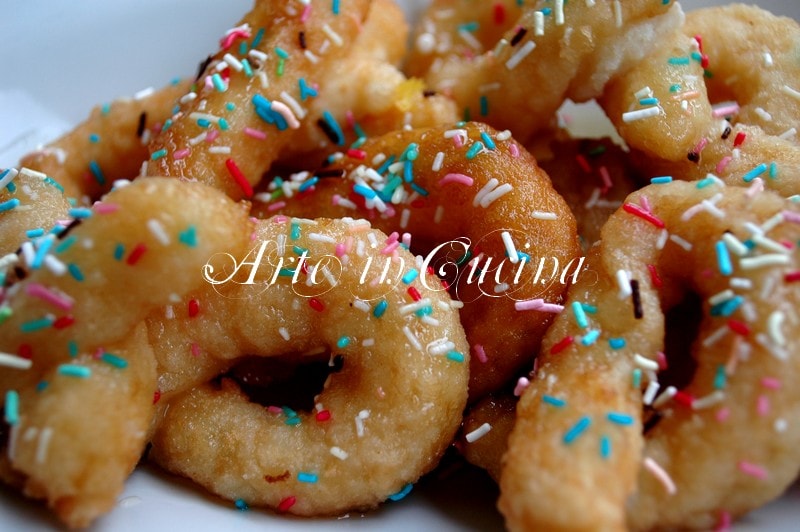 Neapolitan zeppole without potatoes Christmas sweets recipe