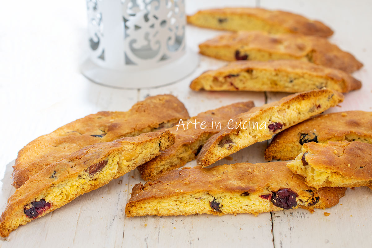 Dried Fruit and Honey Cookies