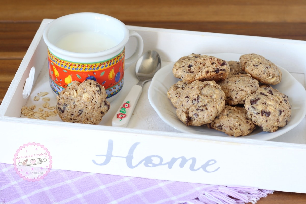 Oat and Chocolate Cookies