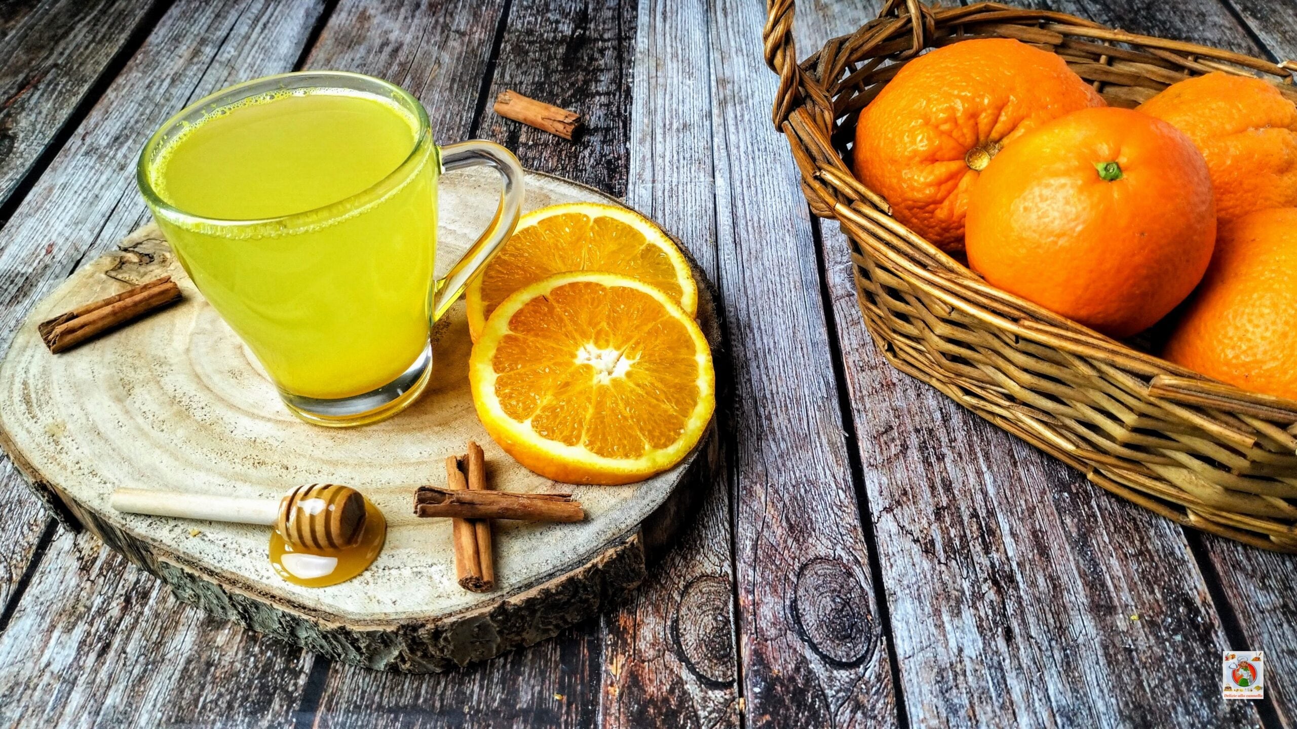 Orange, Cinnamon, and Honey Tea: the pleasantly aromatic infusion to enjoy at any time of the day for a touch of well-being.