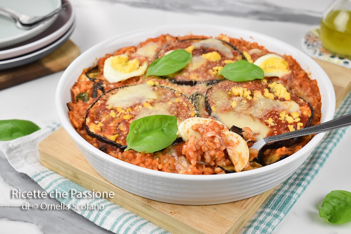 Oven-Baked Rice with Eggplants without Frying