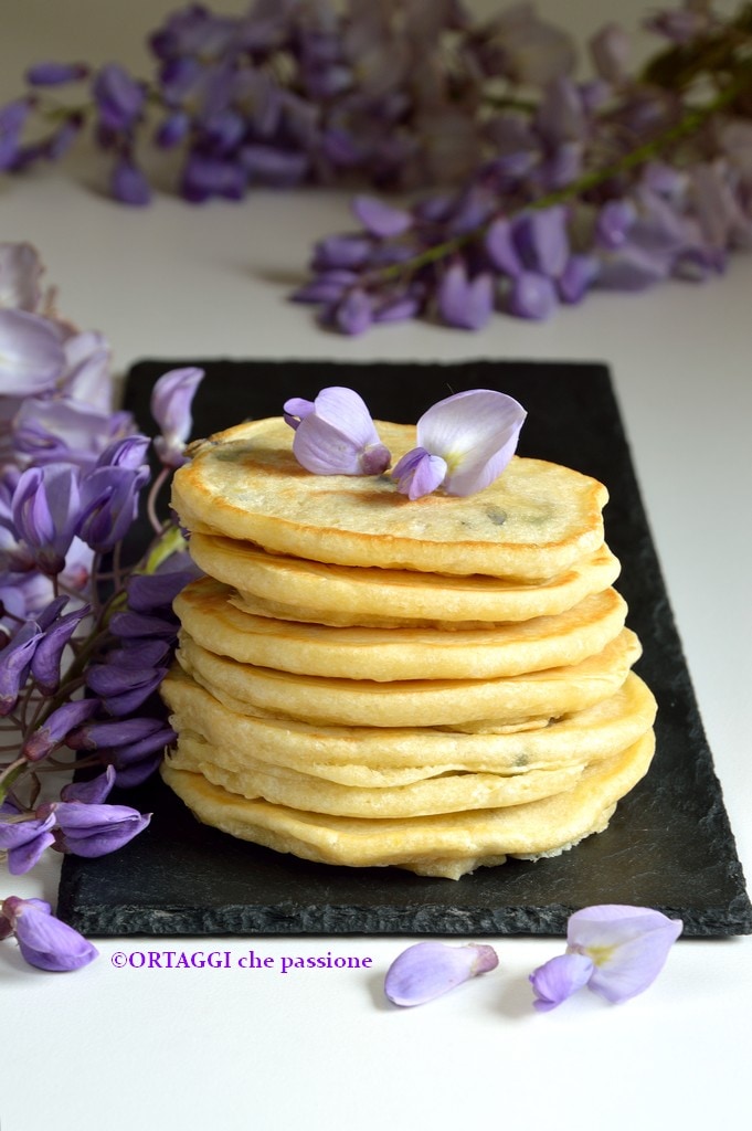 wisteria fried poisonous and toxic only edible petals