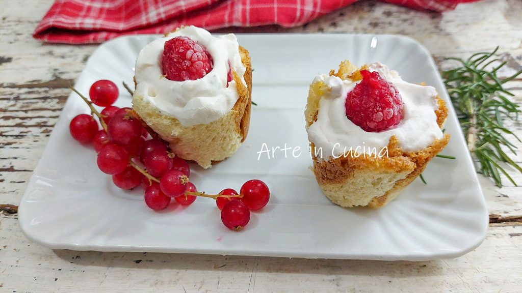 PANDORO CHARLOTTE with chocolate and raspberries