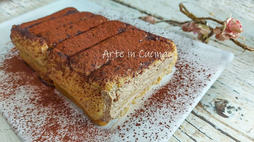 PARADISE CHOCOLATE SLICE with pavesini