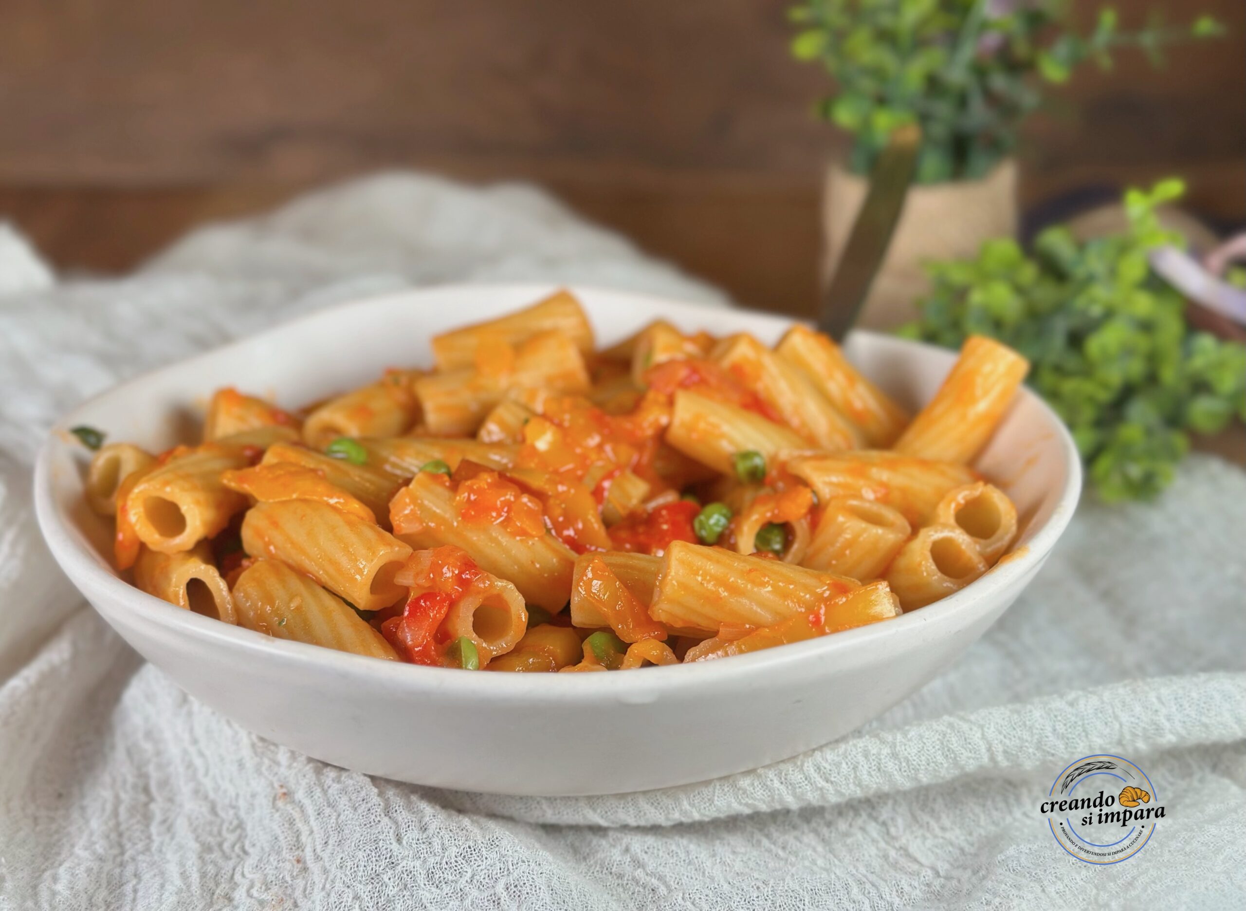 Pasta with Bell Peppers and Peas