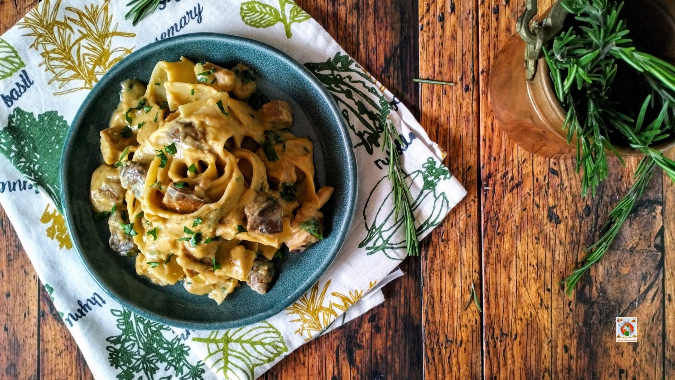 Pasta with Chickpea Cream and Porcini Mushrooms: a Creamy and Enveloping Dish