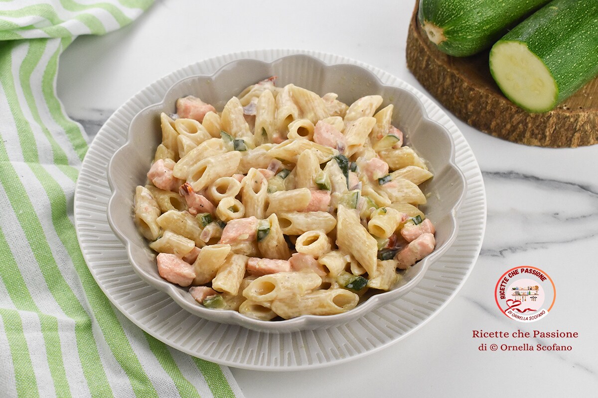 Pasta with Salmon, Zucchini, and Cream Cheese