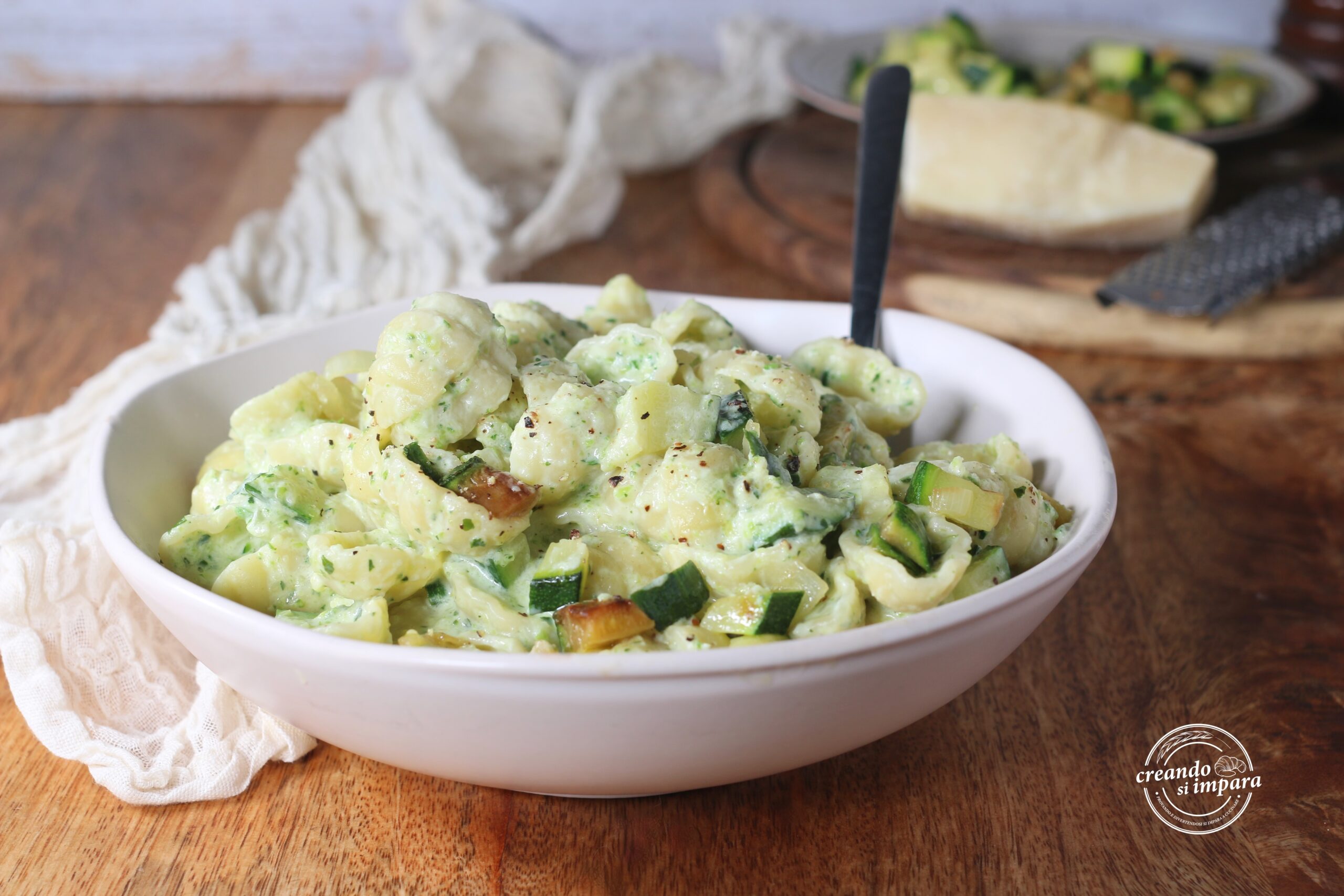 Pasta with Zucchini Cream and Cream Cheese