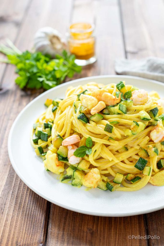 creamy pasta with zucchini and shrimp