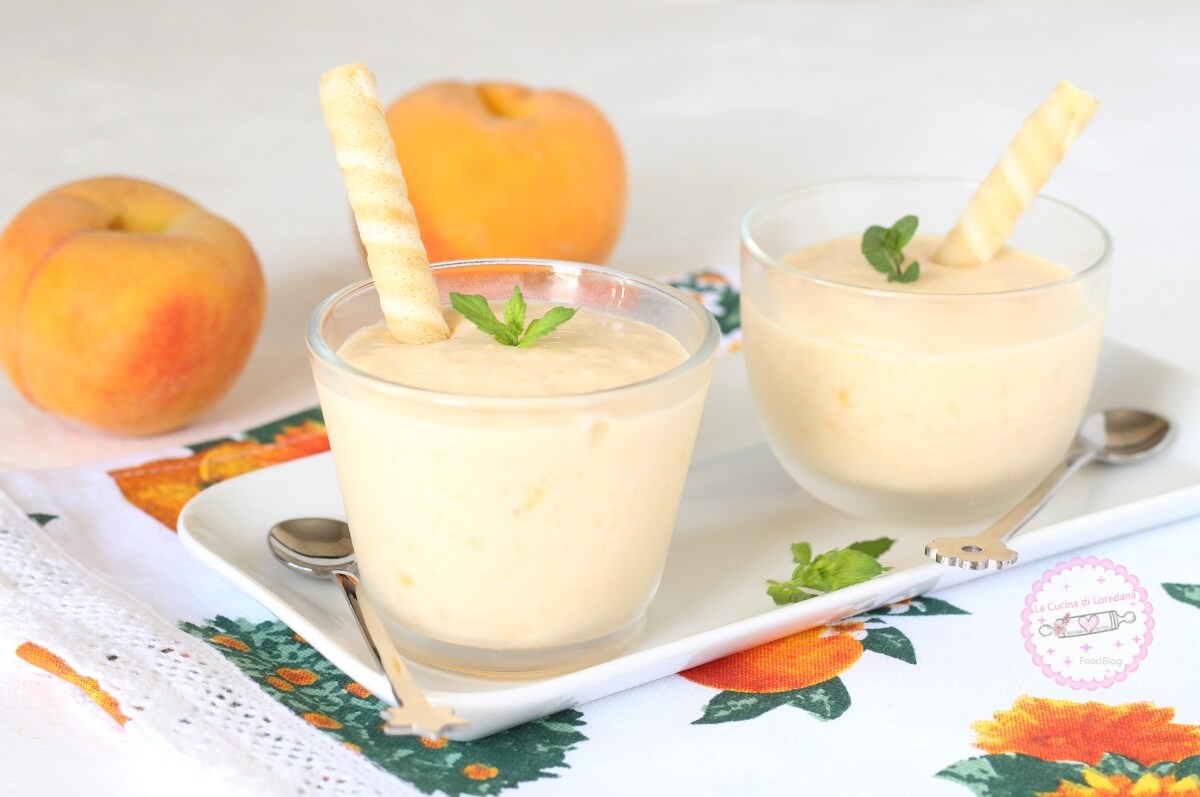 PEACH ICE CREAM the simple recipe without an ice cream maker