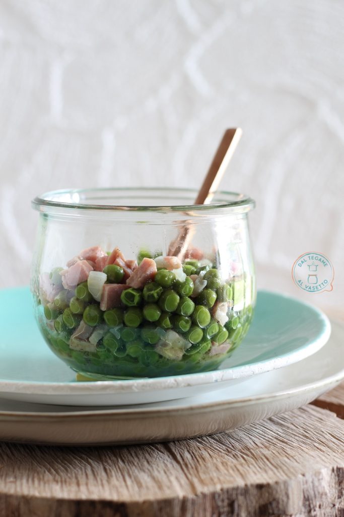 peas with cooked ham in jar cooking