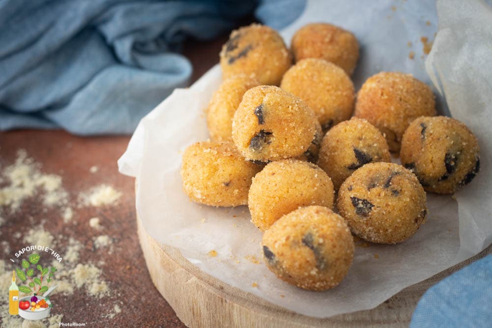 Baked or Fried Chickpea and Olive Meatballs
