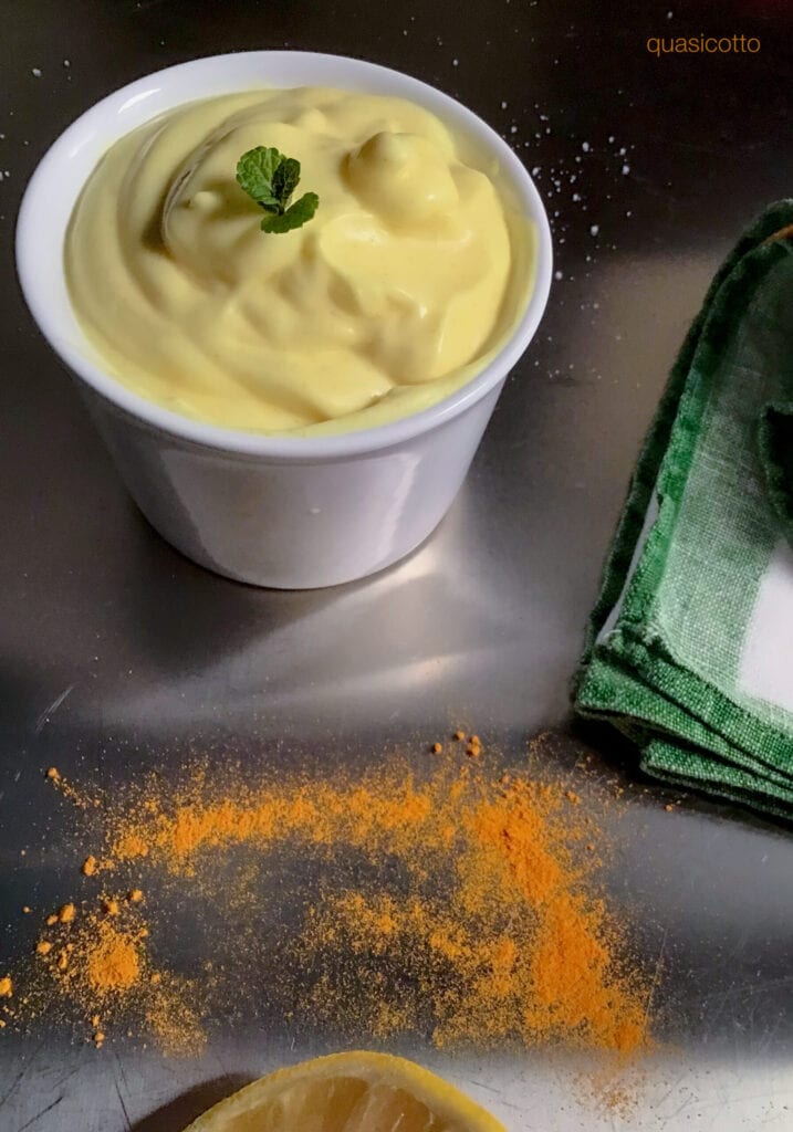 Quick Eggless Mayonnaise with an Immersion Blender