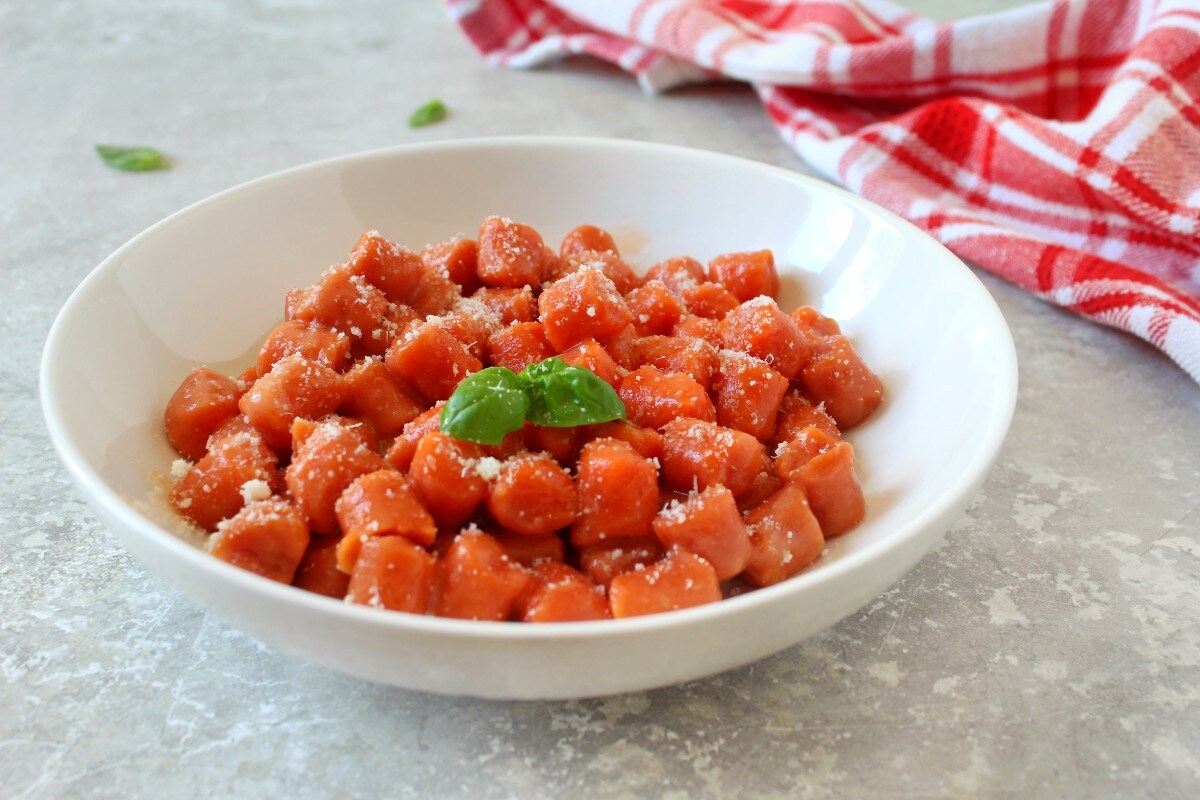 TOMATO GNOCCHI