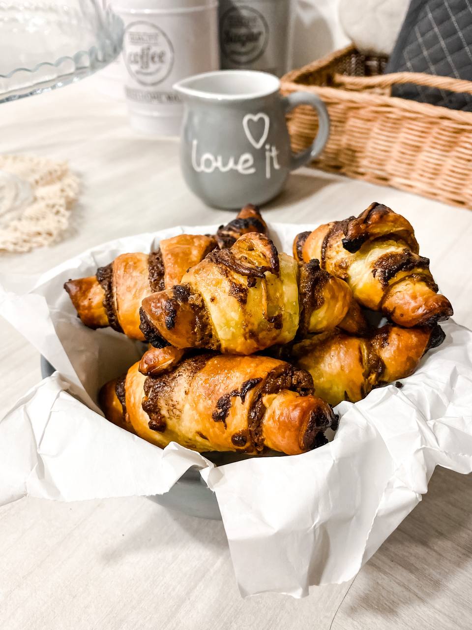 Puff Pastry Croissants with Nutella and Pistachio