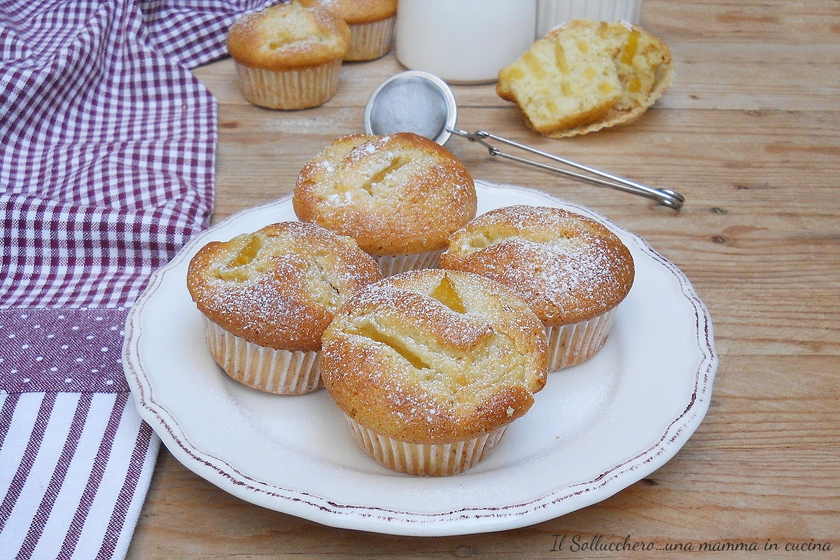 Pineapple Muffins, Soft and Quick.
