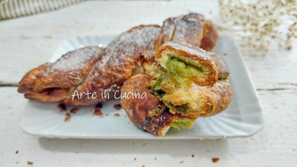 PISTACHIO BRIOCHE BRAIDS