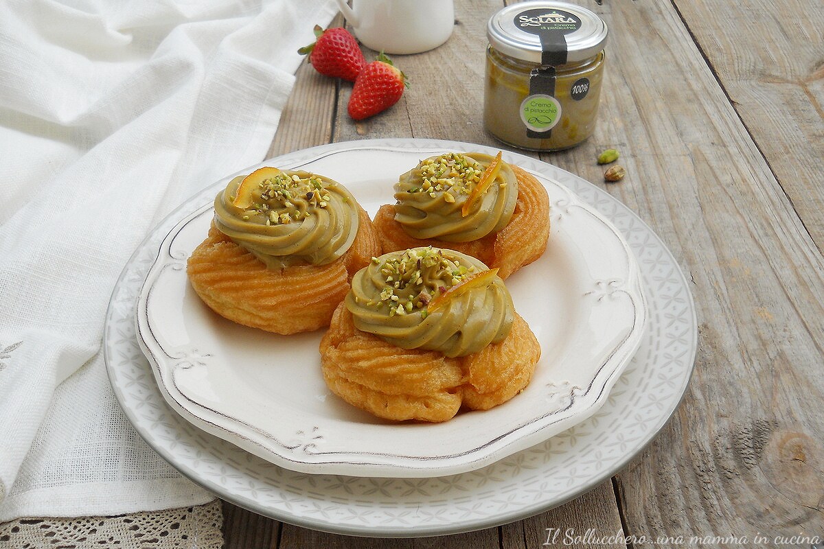 Pistachio Zeppole