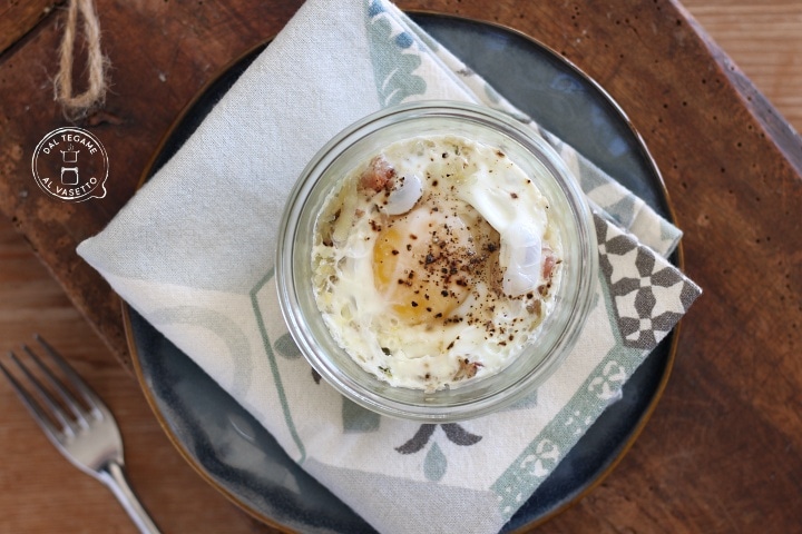 Potato Cake with Eggs in Jar Cooking