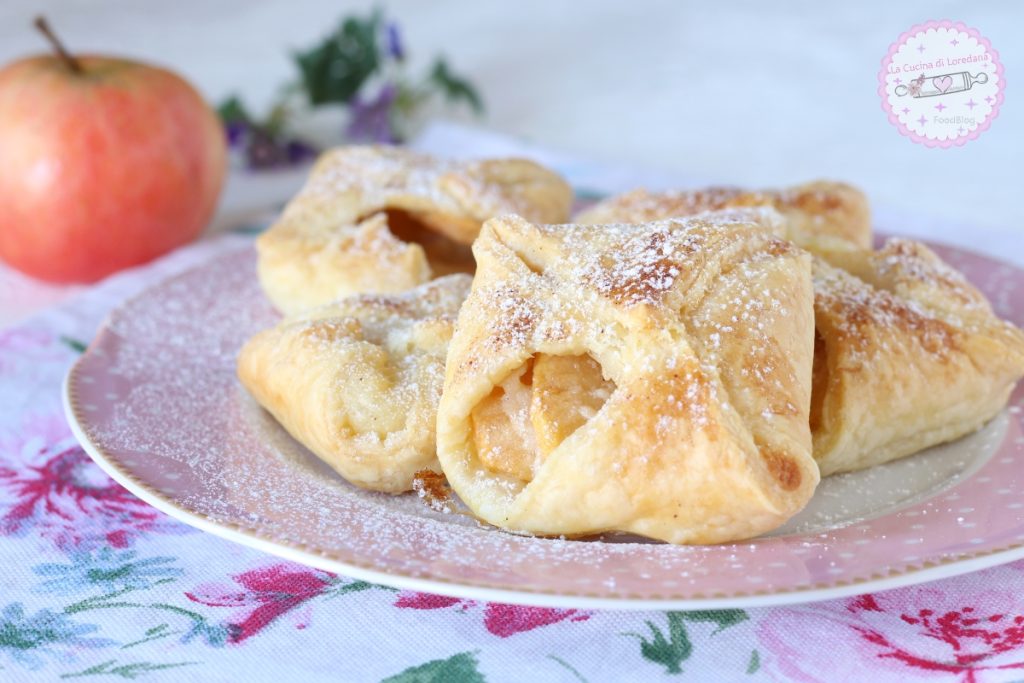 puff pastries with cream and apples