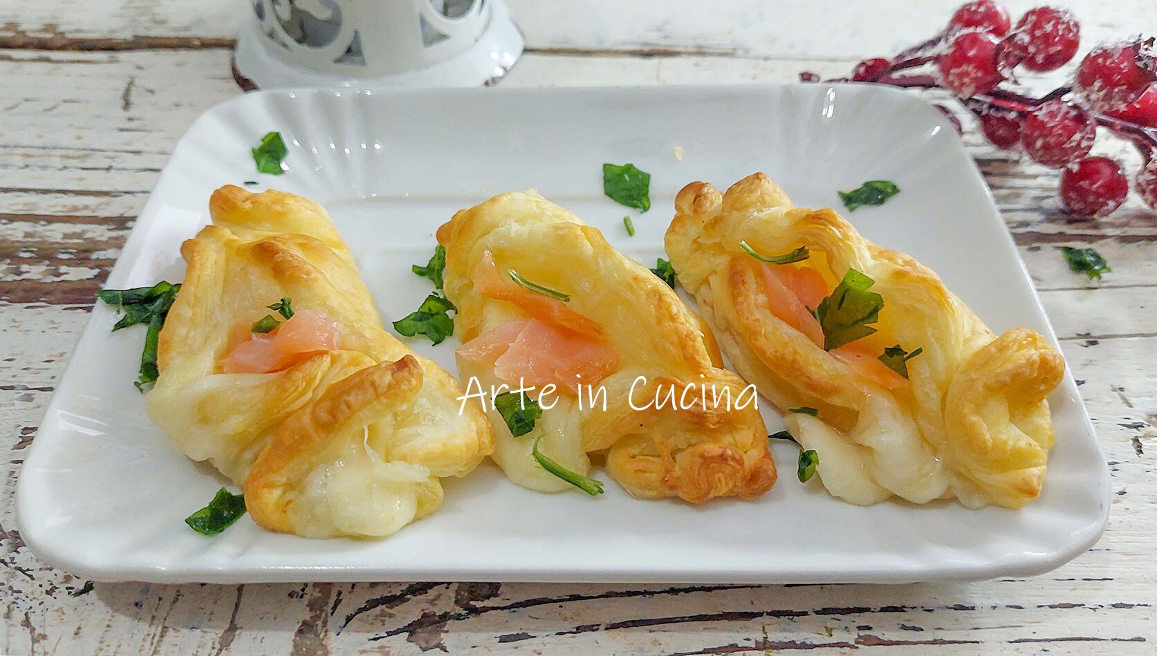 PUFF PASTRY CANDIES with provolone and SALMON