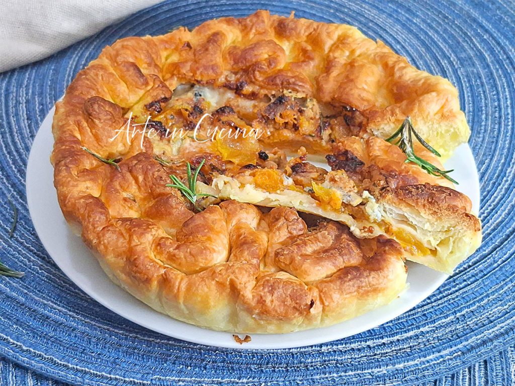 PUFF PASTRY PIE WITH PUMPKIN AND GORGONZOLA