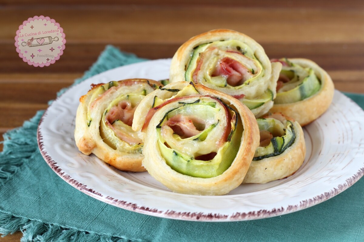 PUFF PASTRY ROLLS WITH ZUCCHINI ready in just a few minutes