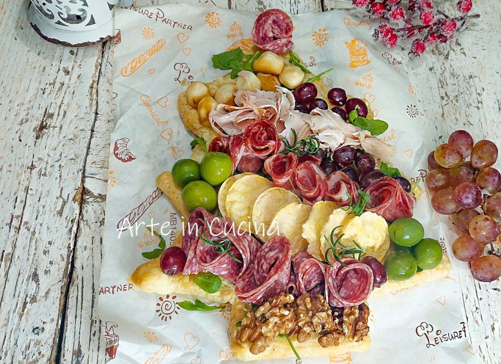 PUFF PASTRY TREE CENTERPIECE Christmas Appetizer