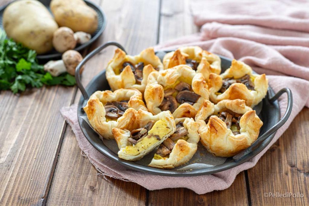 puff pastry baskets with potatoes and mushrooms