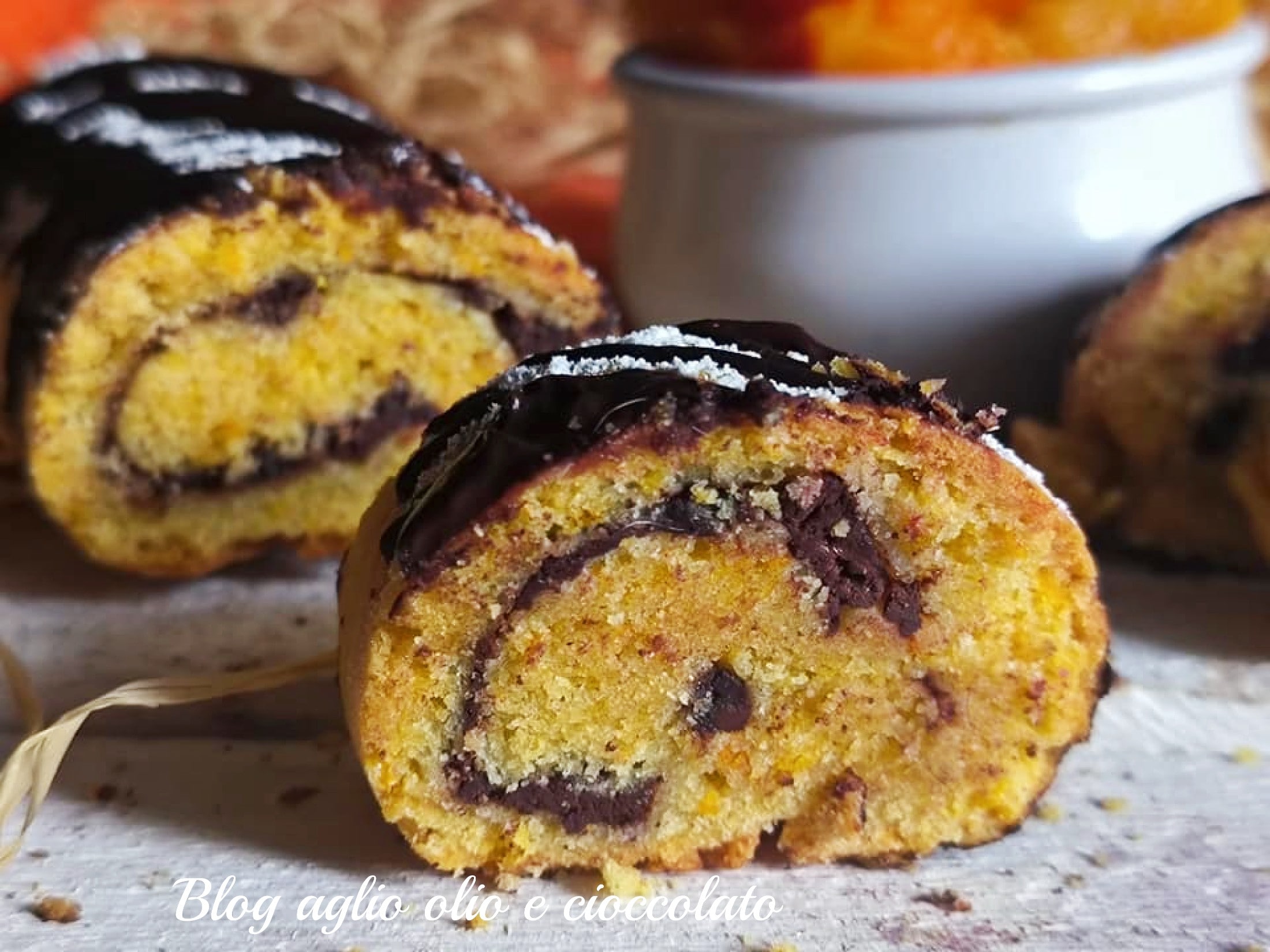 PUMPKIN SHORTCRUST ROLL WITH DARK CHOCOLATE