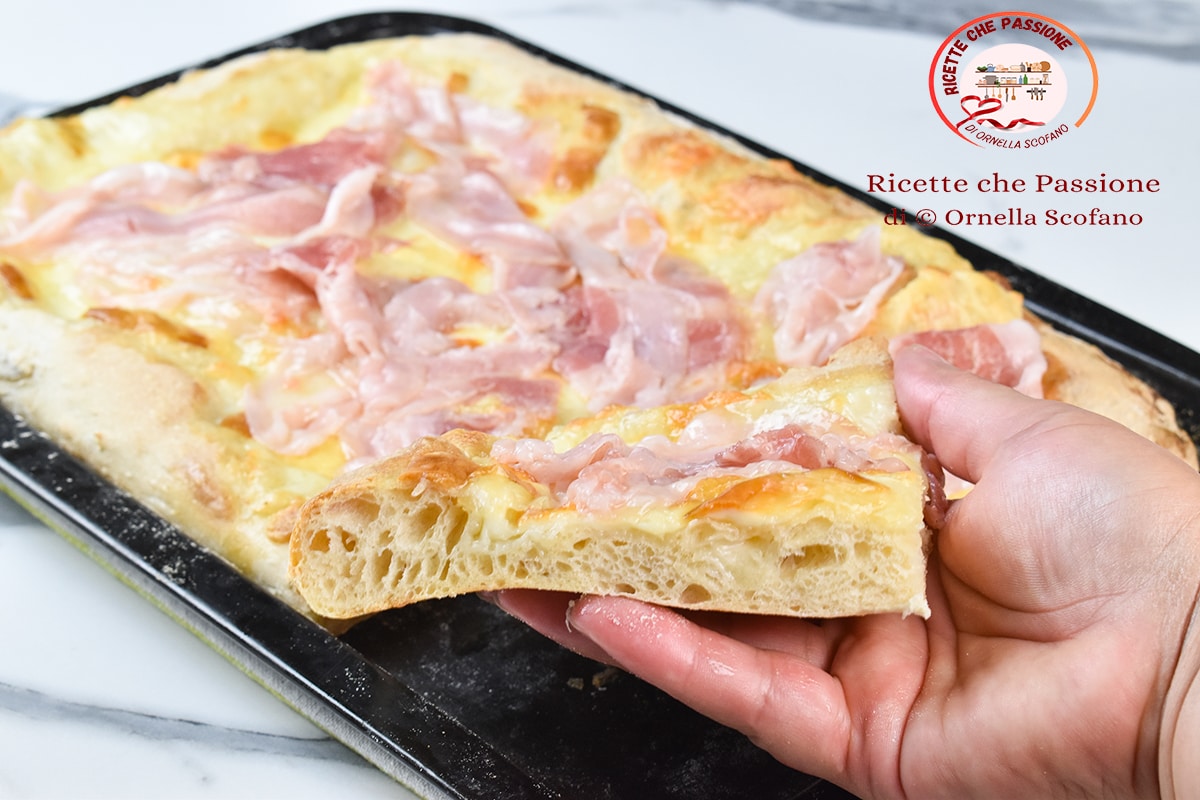 Quick Bacon and Smoked Scamorza Pizza