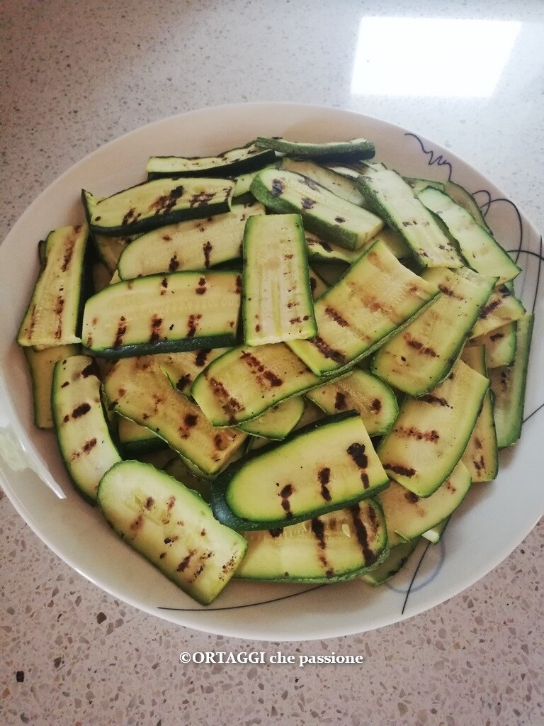 quick grilled zucchini in pan how to season
