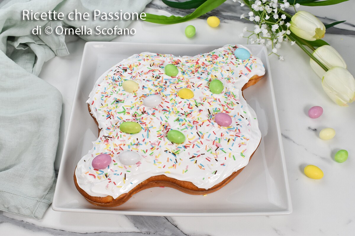 Quick Lemon Dove Cake with Apples and Yogurt