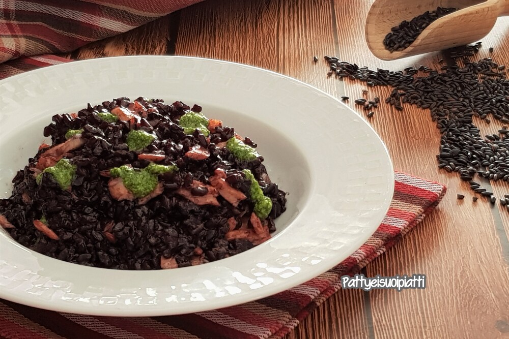 whole black rice