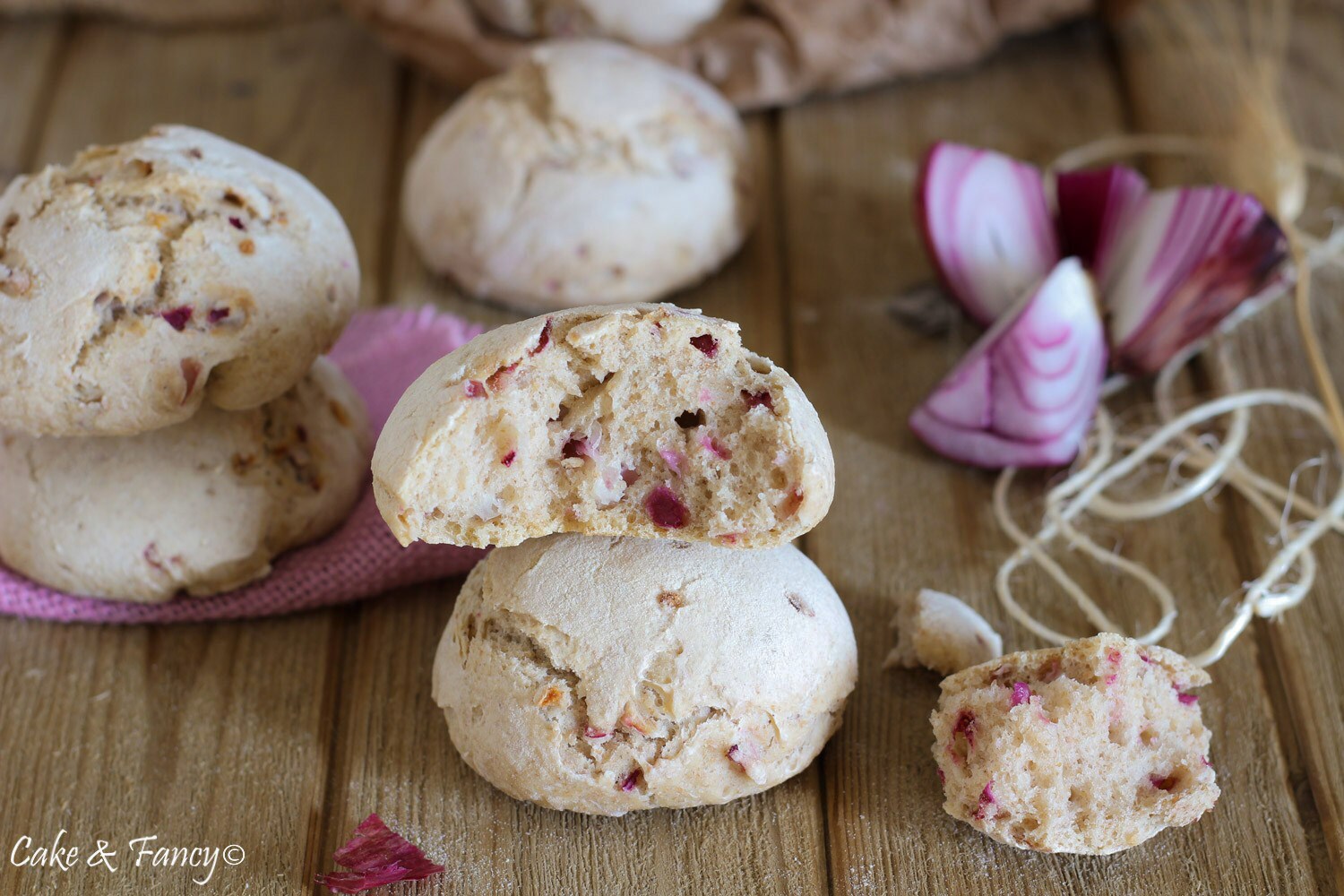 Red Tropea Onion Rolls